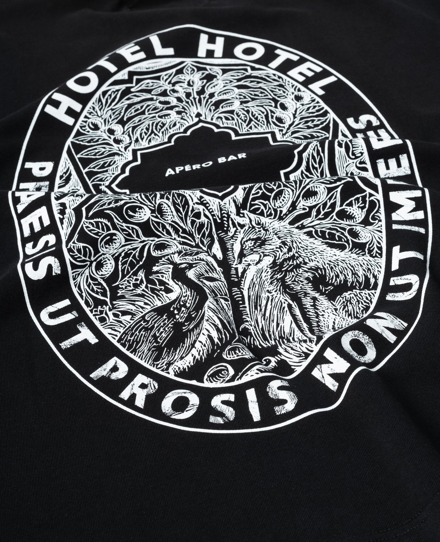 Hotel Hotel Wolf Unisex T-Shirt